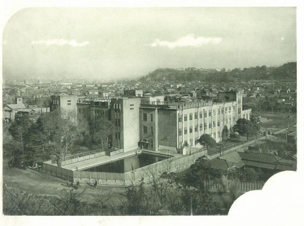 大岡小学校全景